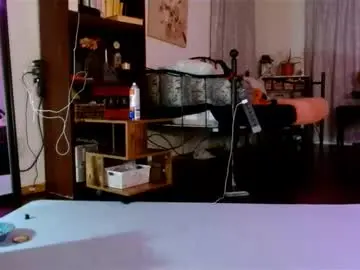 Chaturbate Sex Cam of bombshellbaeby