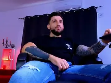 Chaturbate Live Porn of mightyaaron