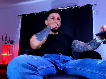 Chaturbate Private Sex Chat of mightyaaron
