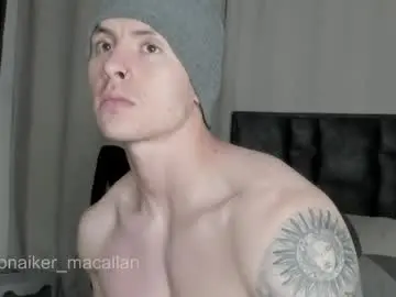 Chaturbate Free Porn Cam of jhonny_macallan