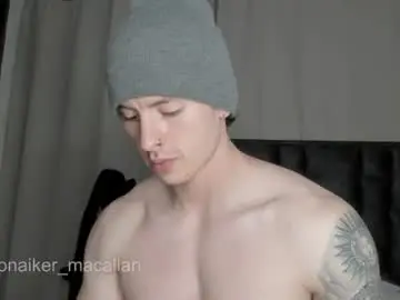 Chaturbate Best live sex cam show of jhonny_macallan