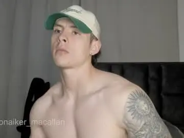 Chaturbate Watch Live Sex Cams of jhonny_macallan