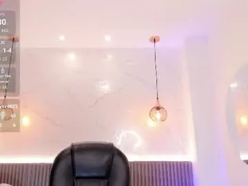 Chaturbate Live Sex Cam of beverlyy_johnson