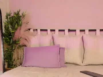 Chaturbate Live Sex Cam of ambar_jhones_