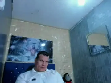 Chaturbate Live Sex of tyleer_scot