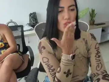Chaturbate Watch Live Sex Cams of emillybrowm