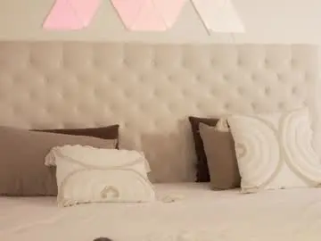 Chaturbate Live Porn of kissing33