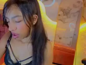 Chaturbate Live Porn of adarasuri_v