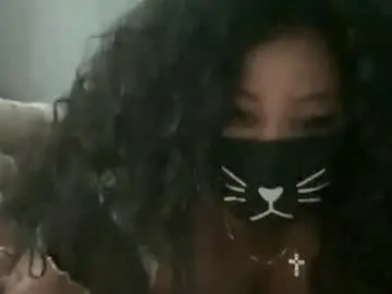 Chaturbate Free Live Porn of plushiedollxoxo