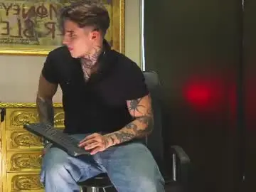 Chaturbate Private Sex Chat of dantecoppolaa