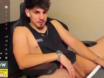 Chaturbate Best live sex cam show of derekcb
