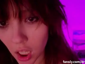 Chaturbate Live Sex Cam of _demi_dee_
