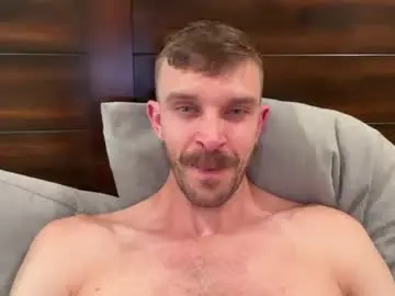 Chaturbate Sex Chat of hungrunner24