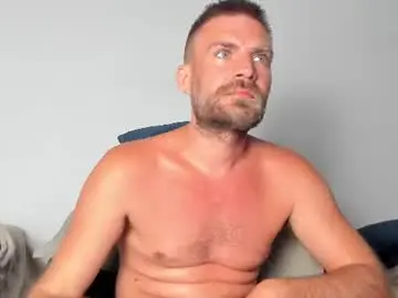 Chaturbate Live Sex Cam of 10in_deluxe