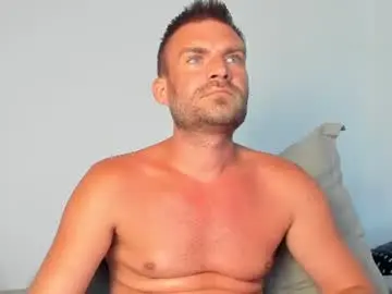Chaturbate Sex Cam of 10in_deluxe