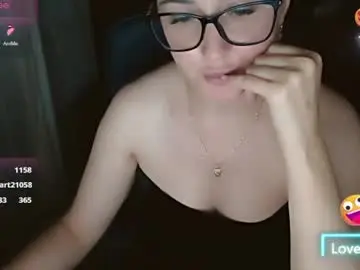 Chaturbate Nude Webcam of evadream1