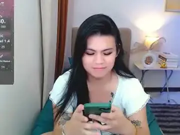 Chaturbate Live Sex Cam of zephyraaaaa