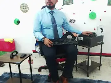 Chaturbate Live Sex of kalethbigdick88
