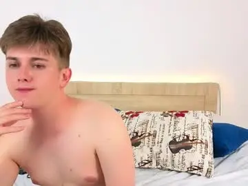 Chaturbate Live Sex Cam of miless_cooper