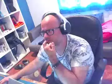 Chaturbate Watch Live Sex Cams of ravingr3d3