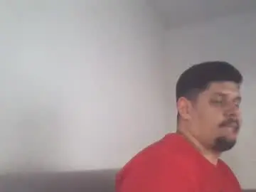 Chaturbate Adult Video Chat of famousboy1