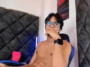 Chaturbate Watch Live Sex Cams of liamkron