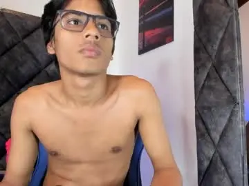 Chaturbate Free Live Porn of liamkron