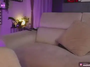 Chaturbate Live Sex Cam of anette_belorie