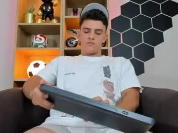 Chaturbate Live Sex of mikecooper_