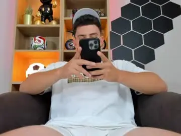 Chaturbate Live Sex Cam of mikecooper_