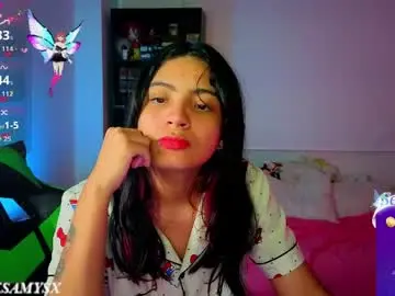Chaturbate Nude Webcam of helia_n_amy