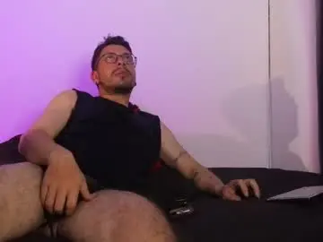 Chaturbate Live Sex Cam of letorres23