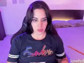 Chaturbate Sex Cam of lovelydollyxx_