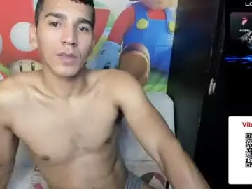 Chaturbate Best live sex cam show of miguelwin3