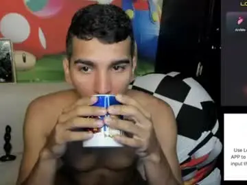 Chaturbate Live Porn of miguelwin3