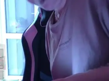 Chaturbate Free Porn Cam of mura_muur