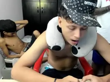 Chaturbate Live Sex Cam of white_master444