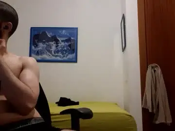 Chaturbate Best live sex cam show of cuteguy52