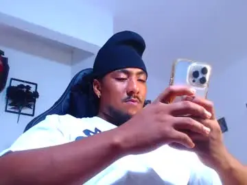 Chaturbate Free Porn Cam of yosoy_enzo2020
