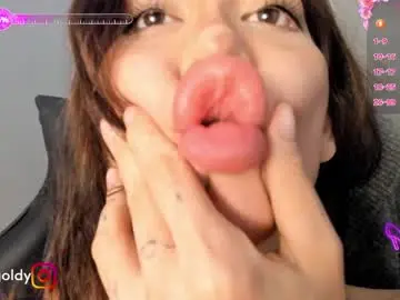 Chaturbate Live Sex Cam of jinny_gold