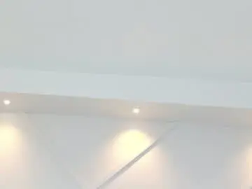 Chaturbate Live Sex Cam of juliabadlee