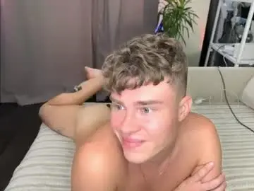 Chaturbate Free Live Porn of holy_eggs_00