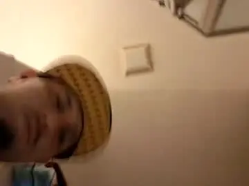 Chaturbate Best live sex cam show of tboy833