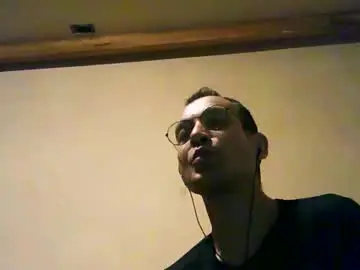 Chaturbate Live Sex Cam of iskander19cm475645