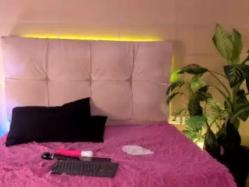 Chaturbate Nude Webcam of michonne_09