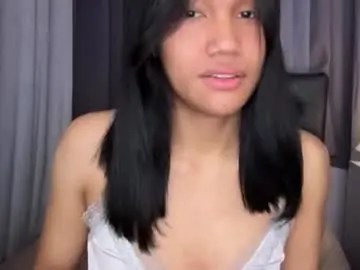 Chaturbate Best live sex cam show of roxiethogersen