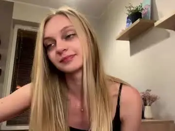 Chaturbate Free Live Porn of mikkiskees