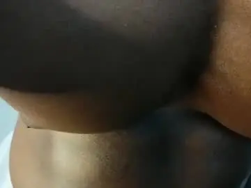Chaturbate Live Sex Cam of pecsblack888