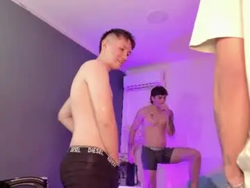 Chaturbate Best live sex cam show of handsomeboys19