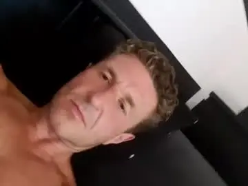 Chaturbate Live Porn of apollobest77
